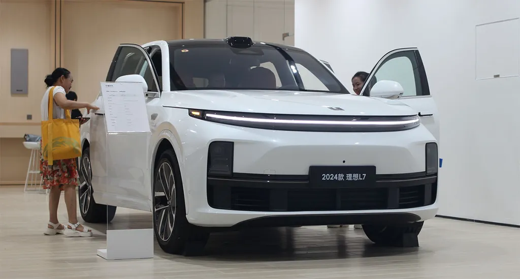 Li Auto Restructures Focus on Domestic Market Expansion