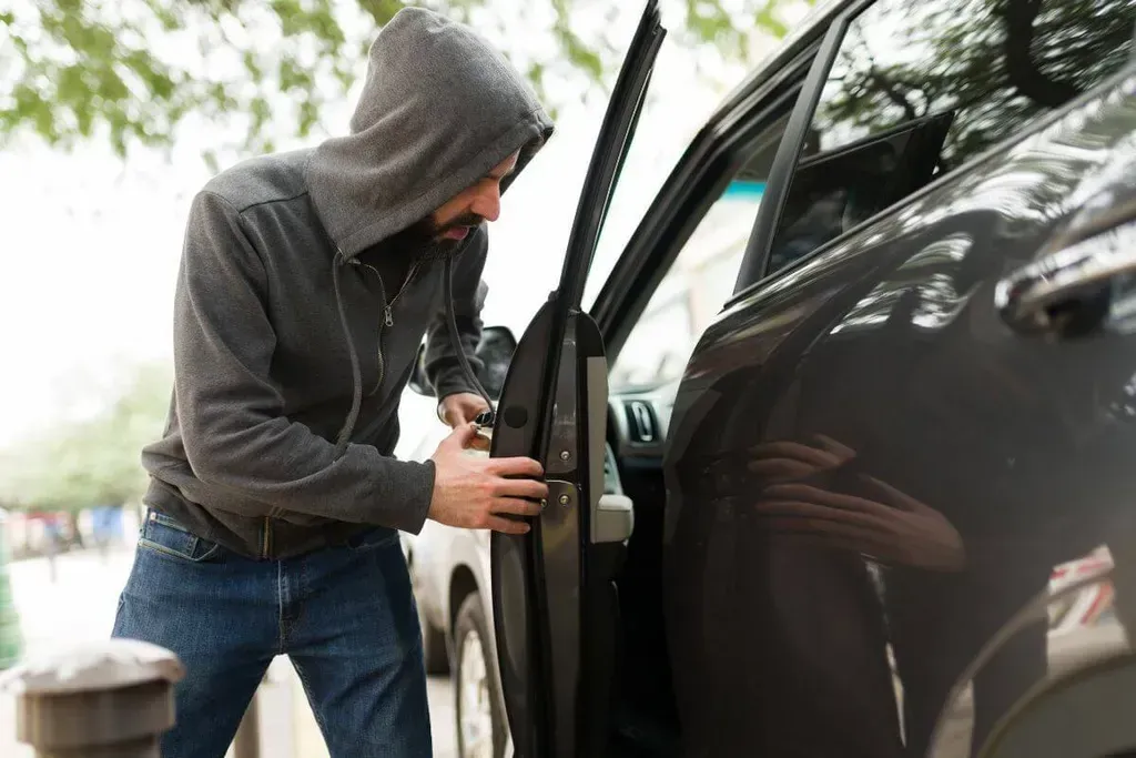 Invers Launches Fleet Guard Software for Car Sharing Theft Detection