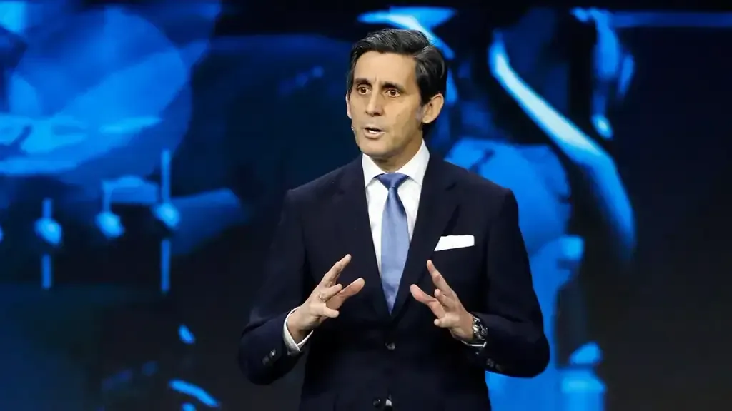 The Role of Collaboration in Future Technological Progress