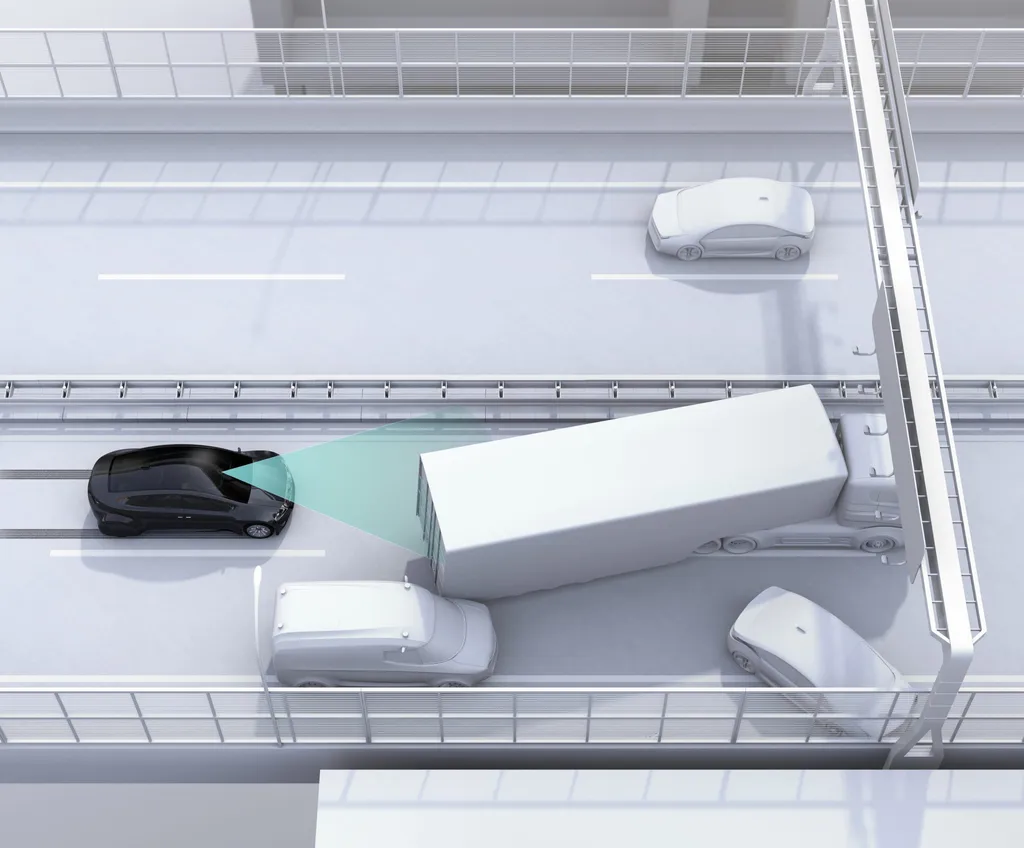 Understanding Collision Avoidance Systems in Fleet Management
