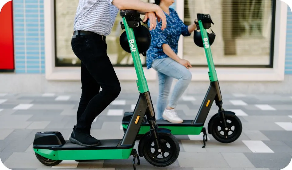 Flare Partners with Bolt to Enhance Rider Safety Initiatives