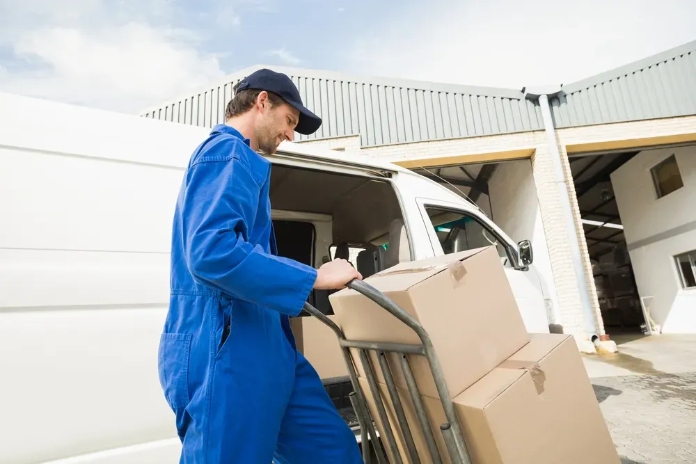 Courier Fleets Increase Recruitment for Winter Demand