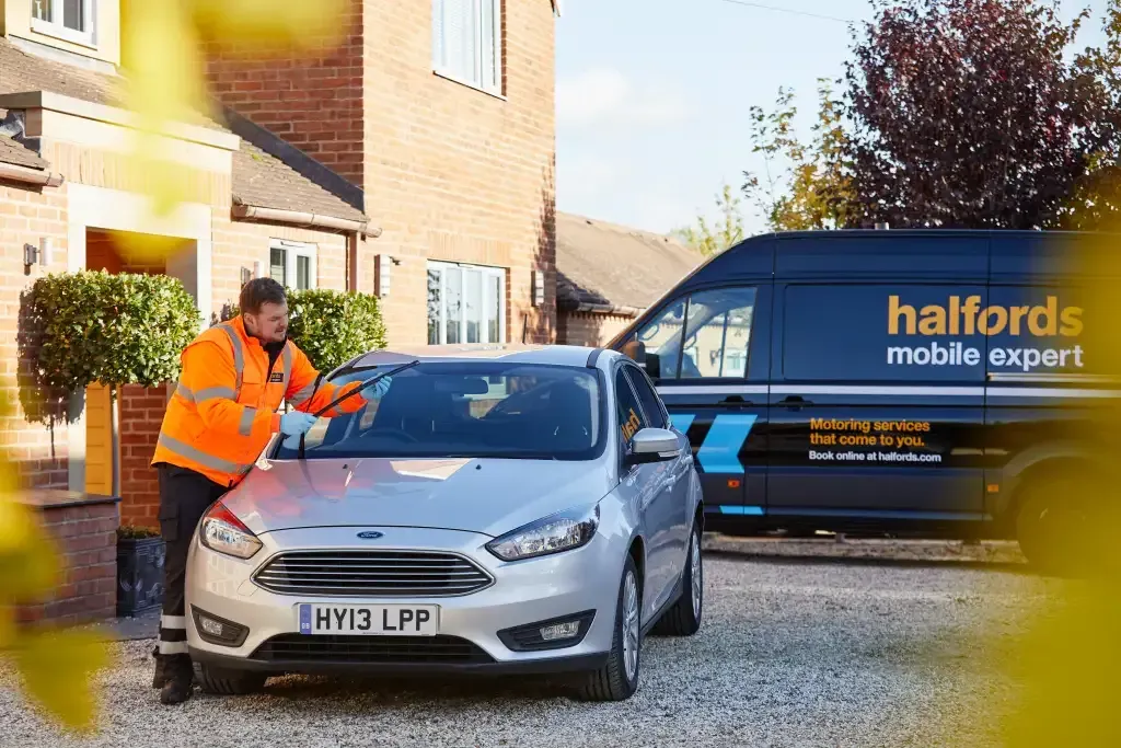 Halfords Implements Webfleet Technology for Driver Safety