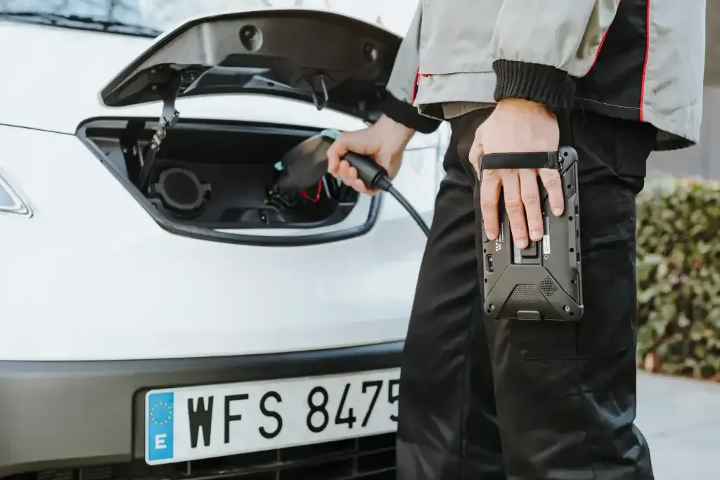 Transport Engineer Participates in CV Show Preview Event