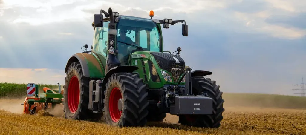 GPS Solutions for Fleet Activity Monitoring in Agriculture