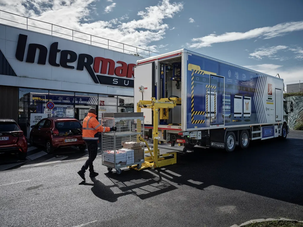 Renault Trucks Launches Deliver-Assist for Urban Logistics