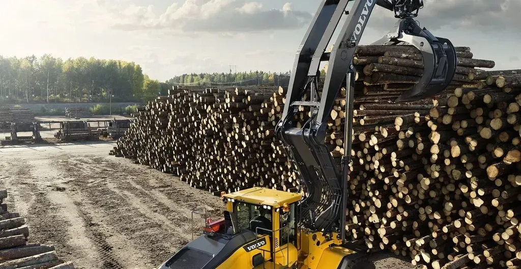 Volvo Group Showcases Innovations at Elmia Wood 2017