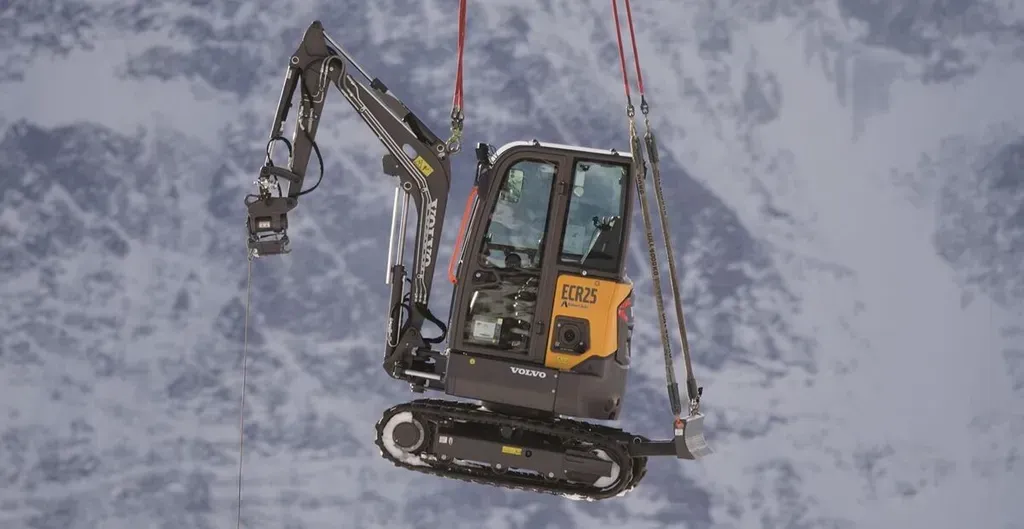 Volvo ECR25 Electric Utilised in Schilthorn Summit Project