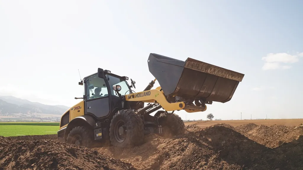 New Holland Construction Expands Compact Wheel Loader Range