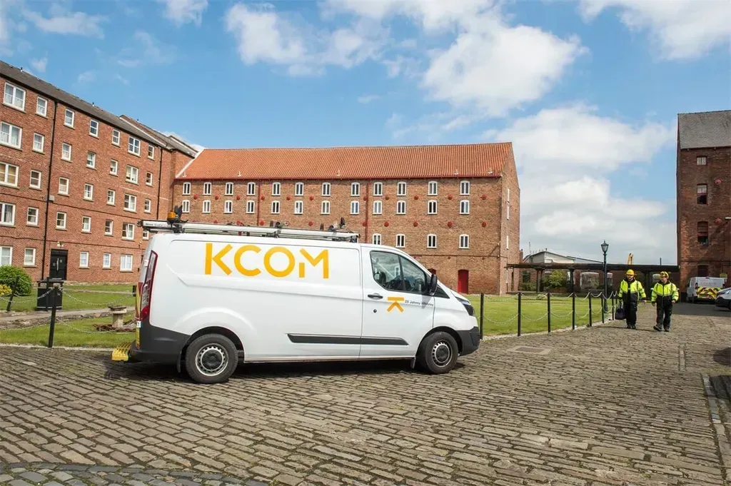 KCOM Partners with VisionTrack for Fleet Safety Enhancement