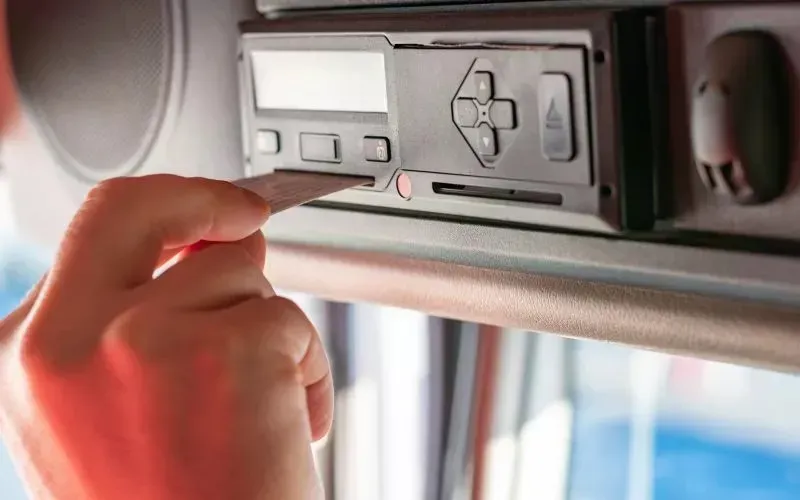 G2V2 smart tachographs fail to record some data on older driver cards