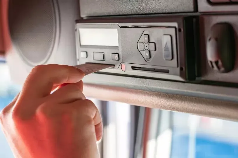 EU allows temporary use of older tachographs in new vehicles