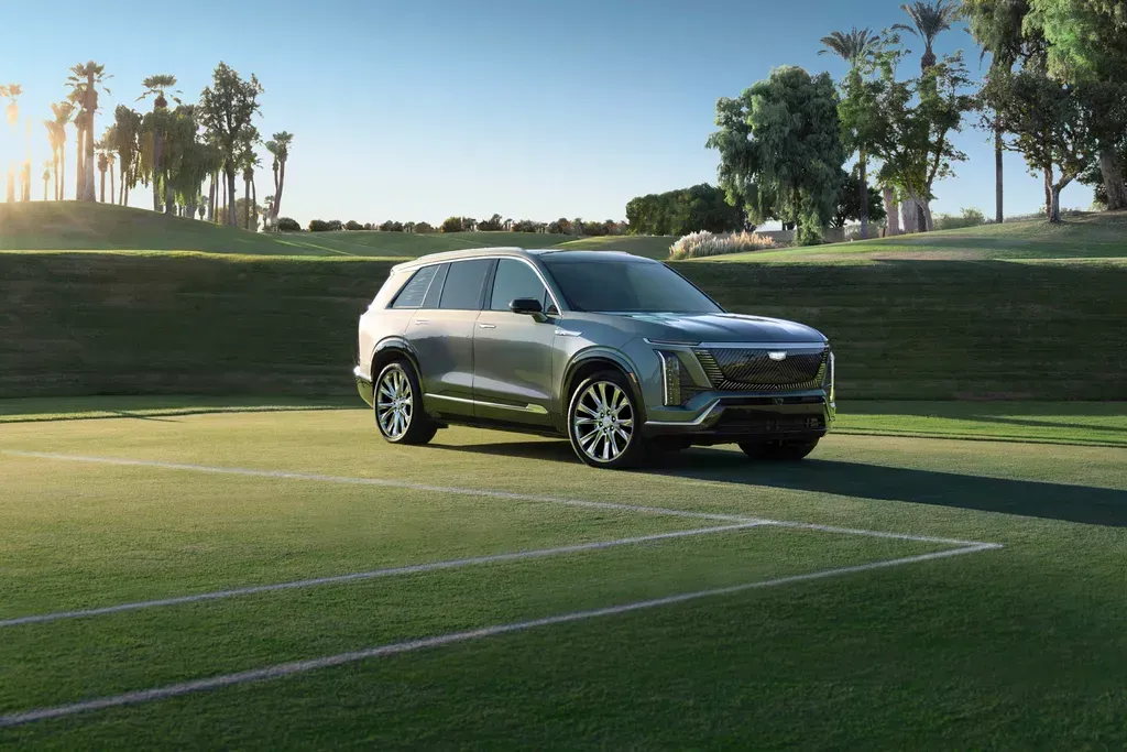 Cadillac Vistiq Electric SUV Planned for 2026 Release