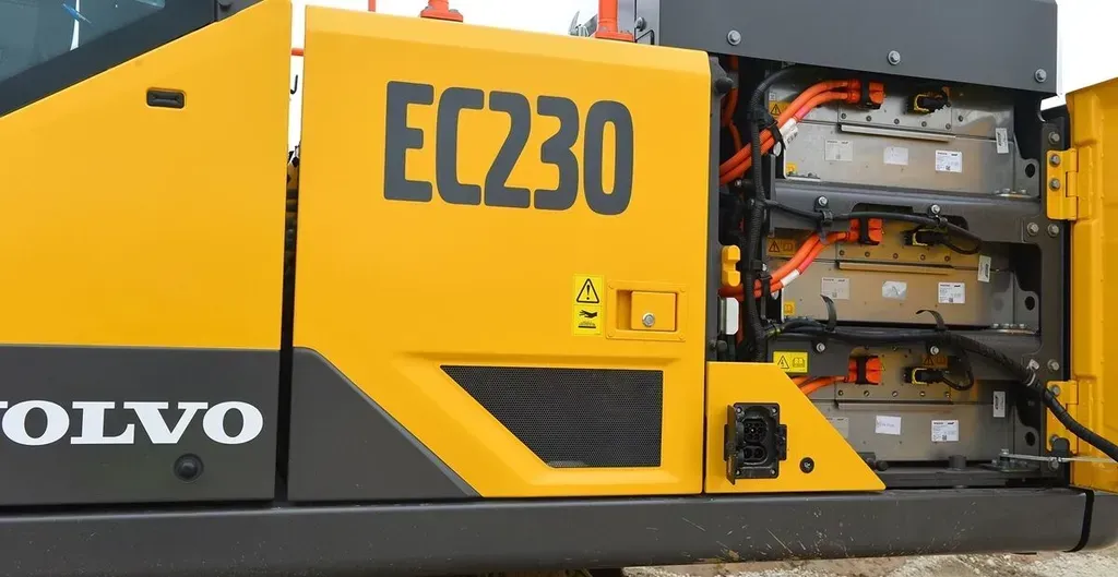 Overview of Electric Vehicle Types in Construction