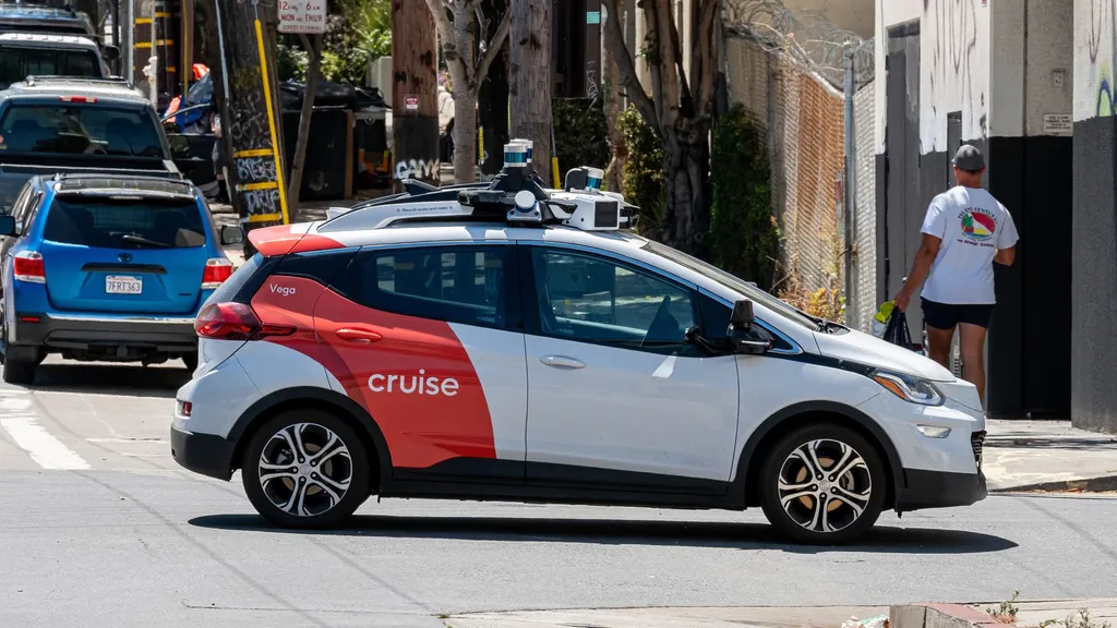 GM Concludes Cruise Robotaxi Operations Amid Capital Shift