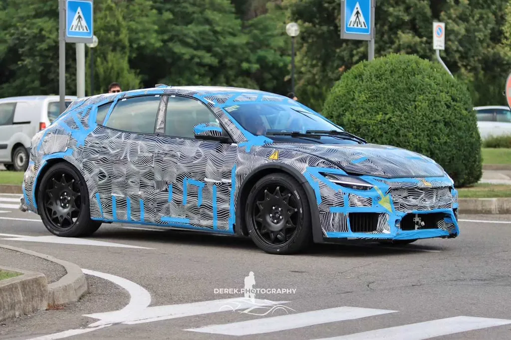 Ferrari to Unveil First Electric Vehicle in October