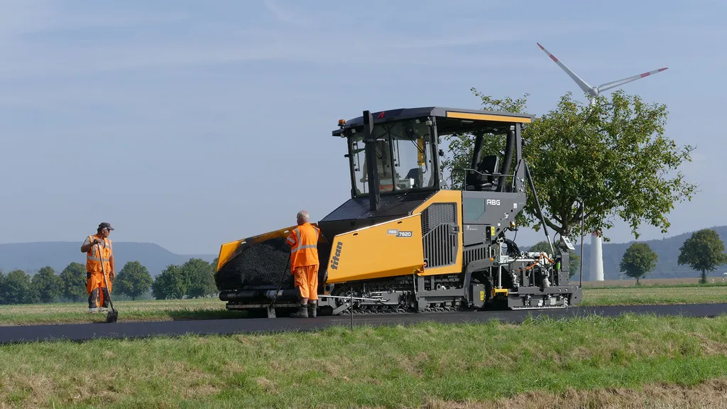 ABG Paver Demonstrates Enhanced Performance on Jobsite