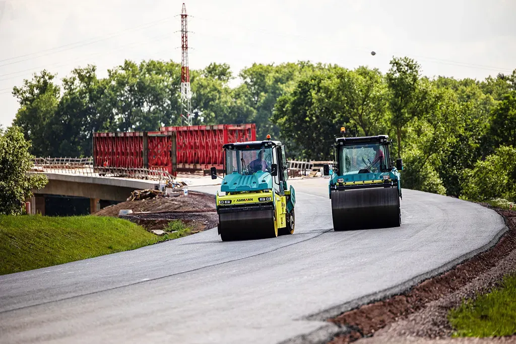 Ammann compactors tested during Czech Republic bypass construction