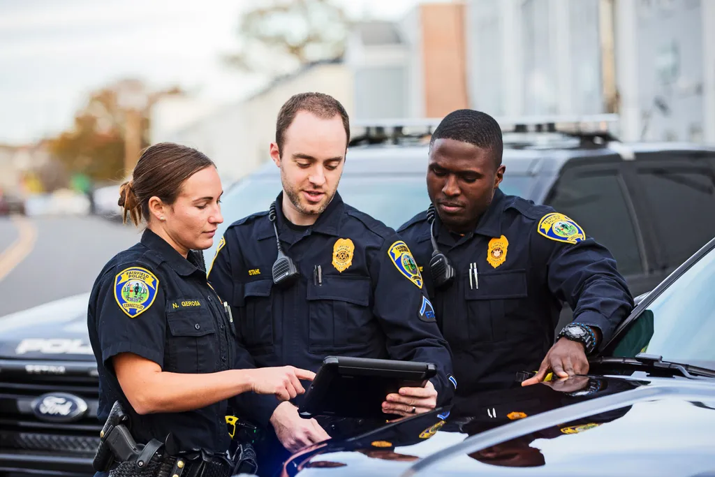 Fleet Complete Launches LTE-M Asset Trackers for FirstNet