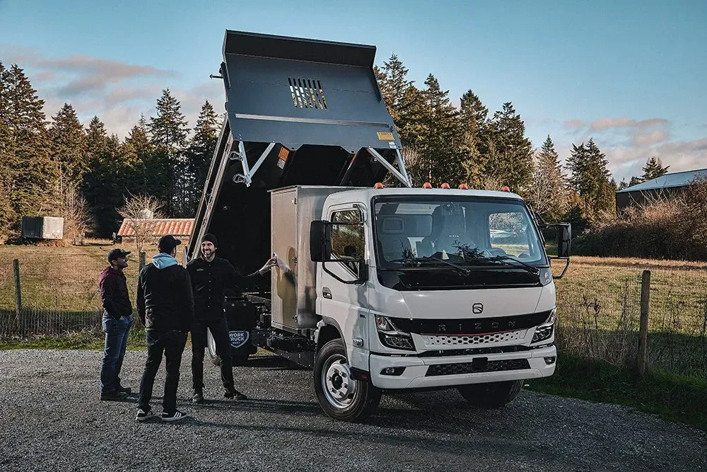 Daimler Truck’s RIZON begins delivering electric trucks in Canada