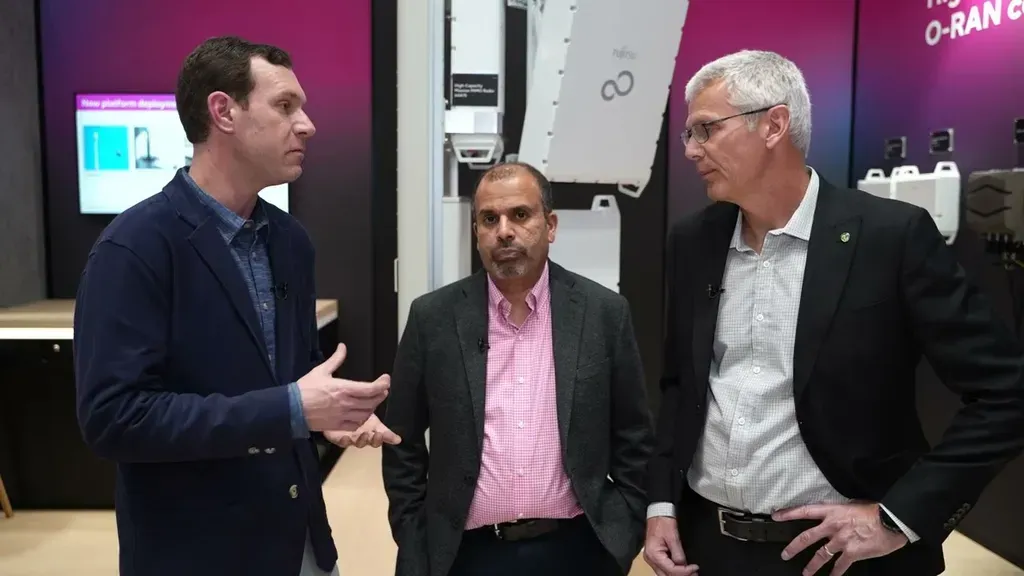 AT&T Invests in Open RAN: A Partnership with Fujitsu