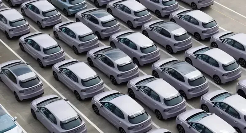 MG4 EV Secures 26,000 Orders; Three-Shift Production Added