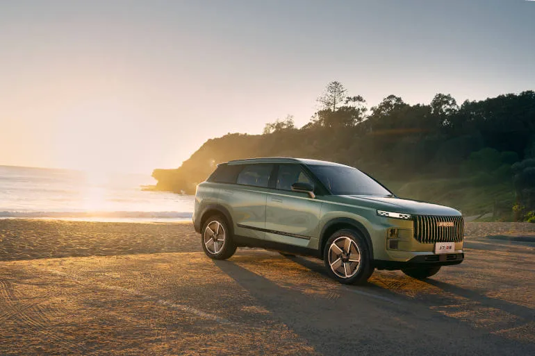Jaecoo expands Australian J7 range with petrol and plug-in hybrid models