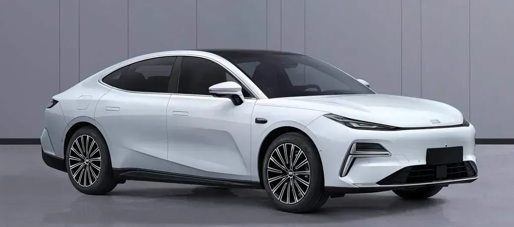 Geely Galaxy Introduces BEV Variant to Starshine 8 Sedan Series