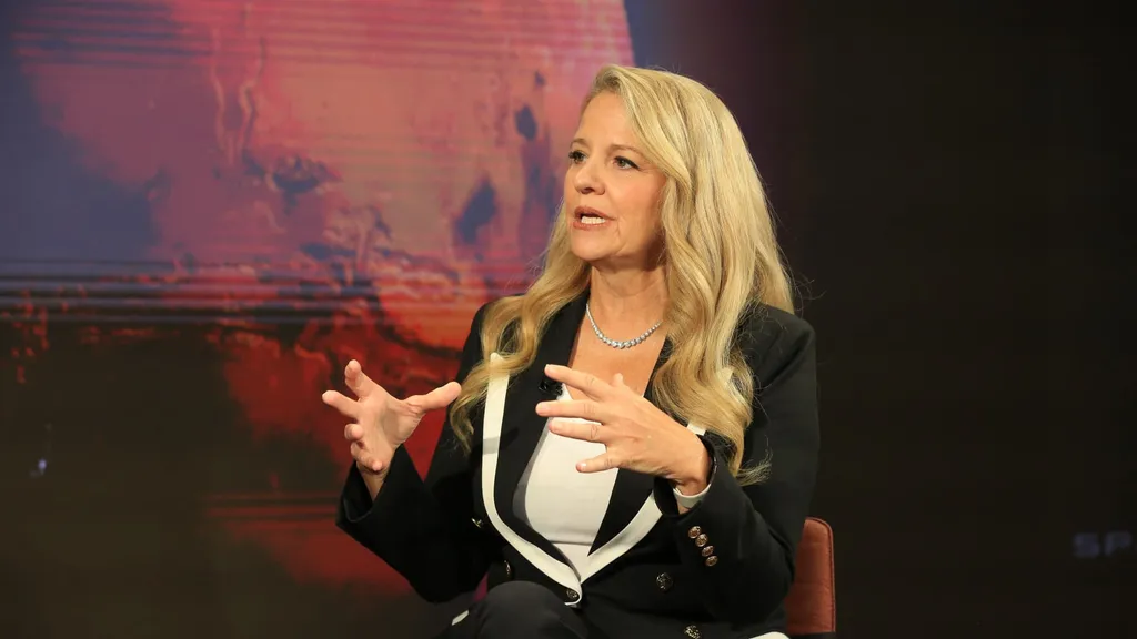 SpaceX executive says possible Tesla tie-up could ease Musk’s workload