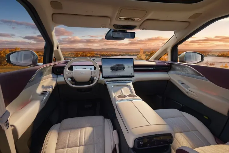 Xpeng Unveils Interior of X9 EREV Seven-Seater MPV