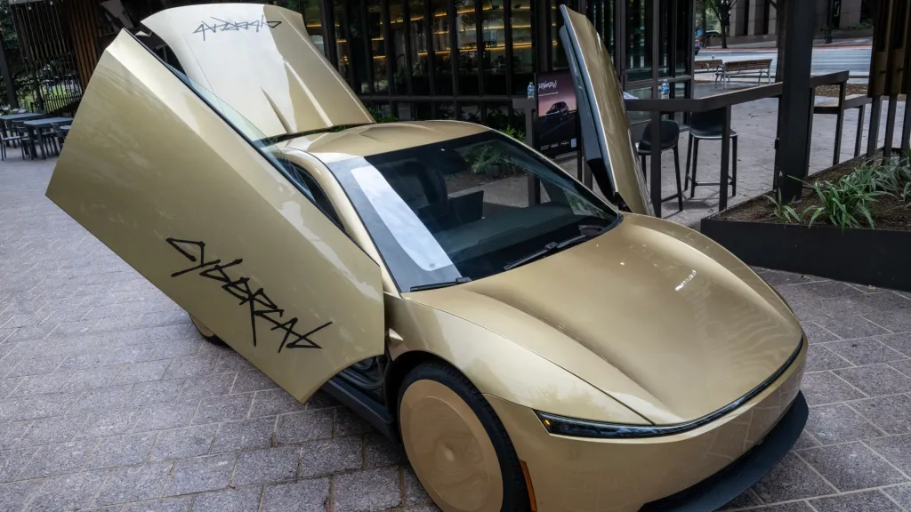Tesla’s Cybercab fleet grows in Texas as expansion challenges emerge