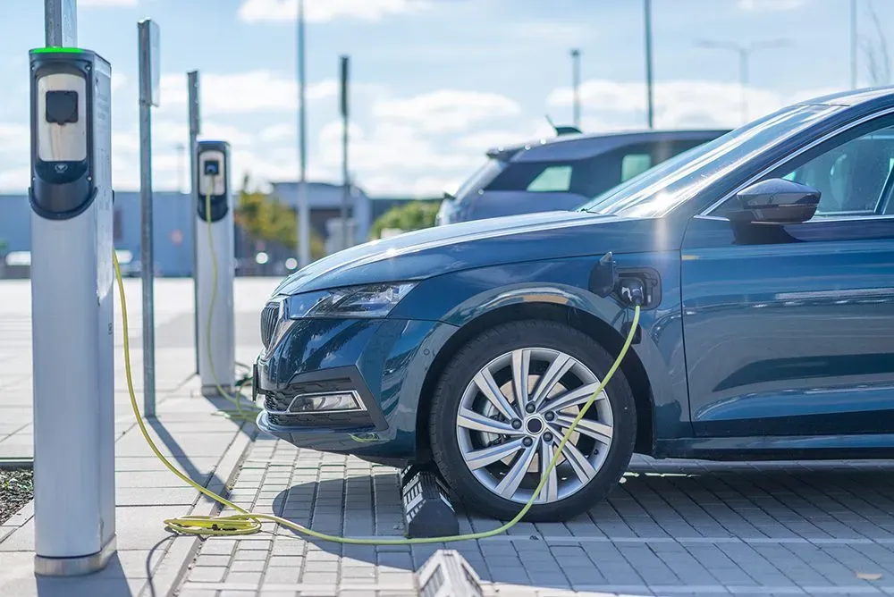 Battery EVs reach 26% of UK car market in October