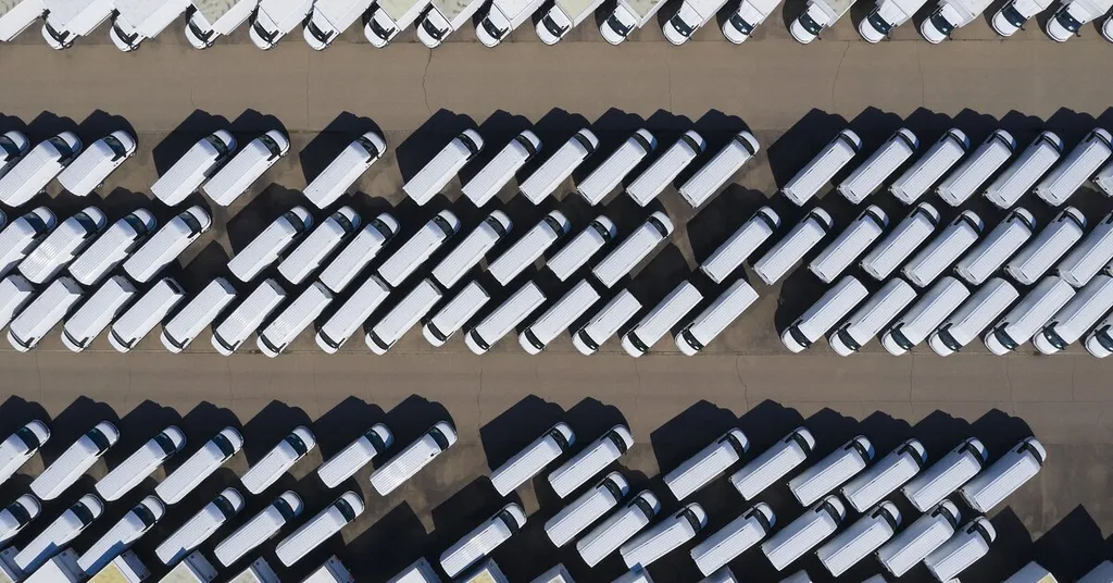 Bristol and Leeds lead UK cities in electric fleet adoption