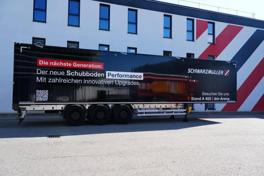 Schwarzmüller unveils lightweight Performance walking-floor trailer