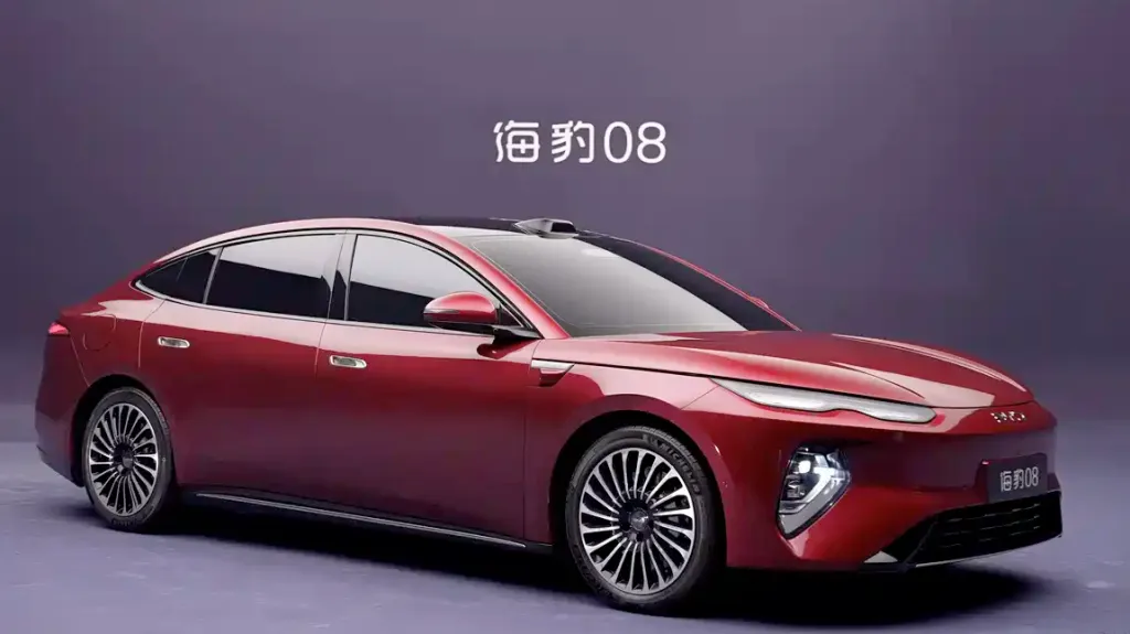 BYD Seal 08 DM-p PHEV unveiled with 300km WLTC range