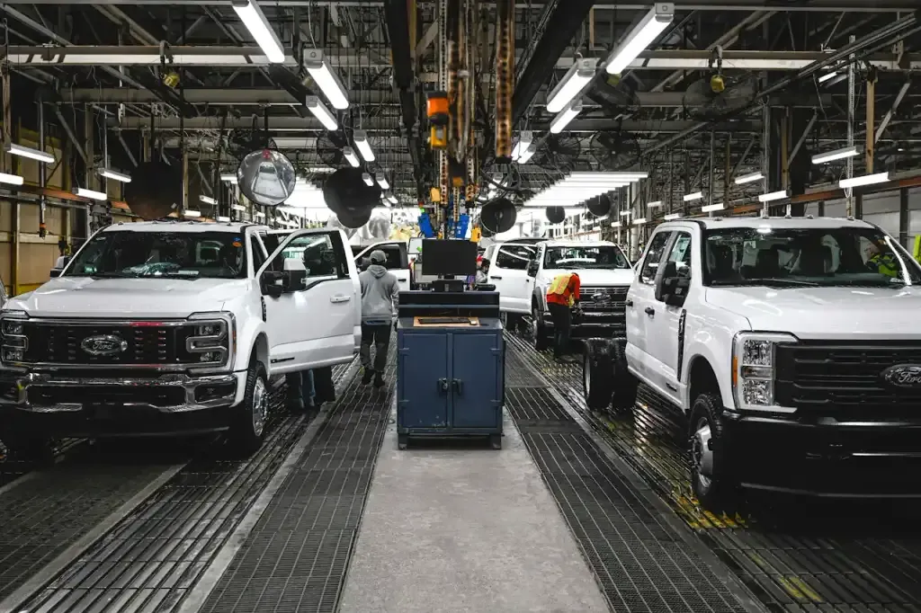 Ford Pauses F-150 Lightning Production, Boosts Hybrid and Gas Models