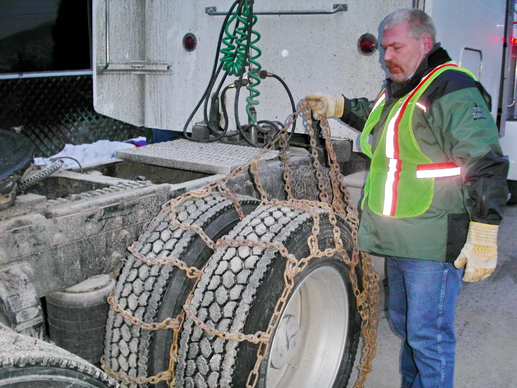 British Columbia awards C$4.52m contract for three truck chain-up areas
