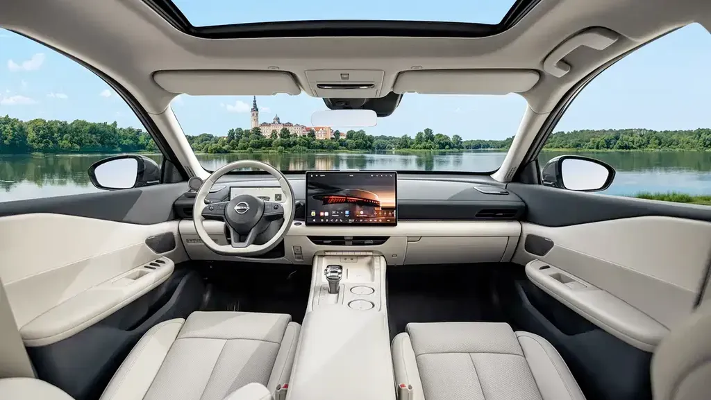 Dongfeng Nissan reveals Teana with Huawei HarmonyOS cockpit