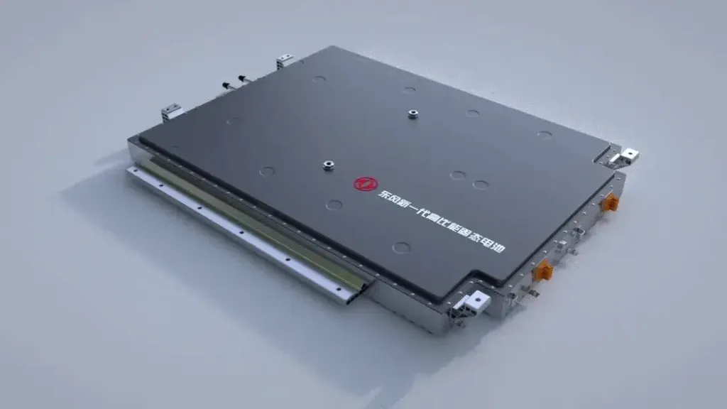Dongfeng to mass-produce solid-state batteries in H2 2026
