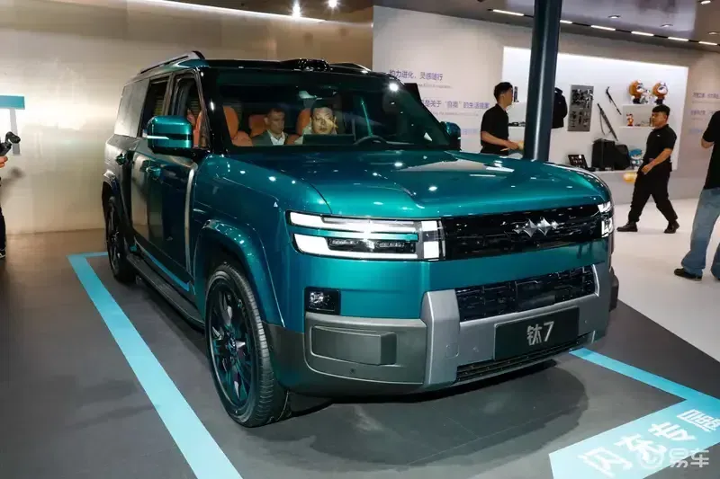 BYD launches Ti7 EV Flash Charging Edition