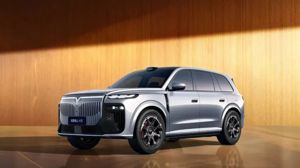 Voyah Taishan X8 SUV debuts with HarmonyOS and 800V