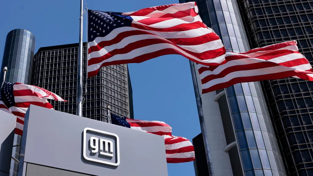 Detroit automakers cut over 20,000 US salaried roles