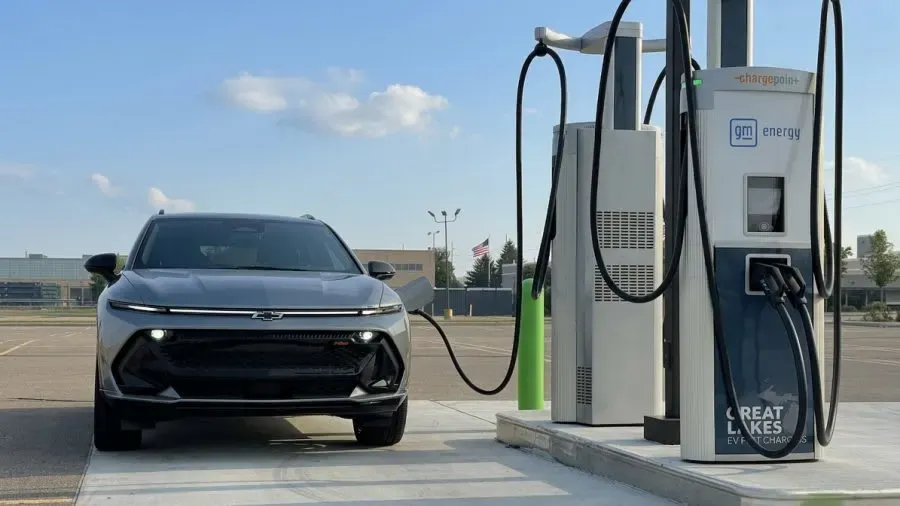 GM adds ChargePoint access to Energy Pass charging service