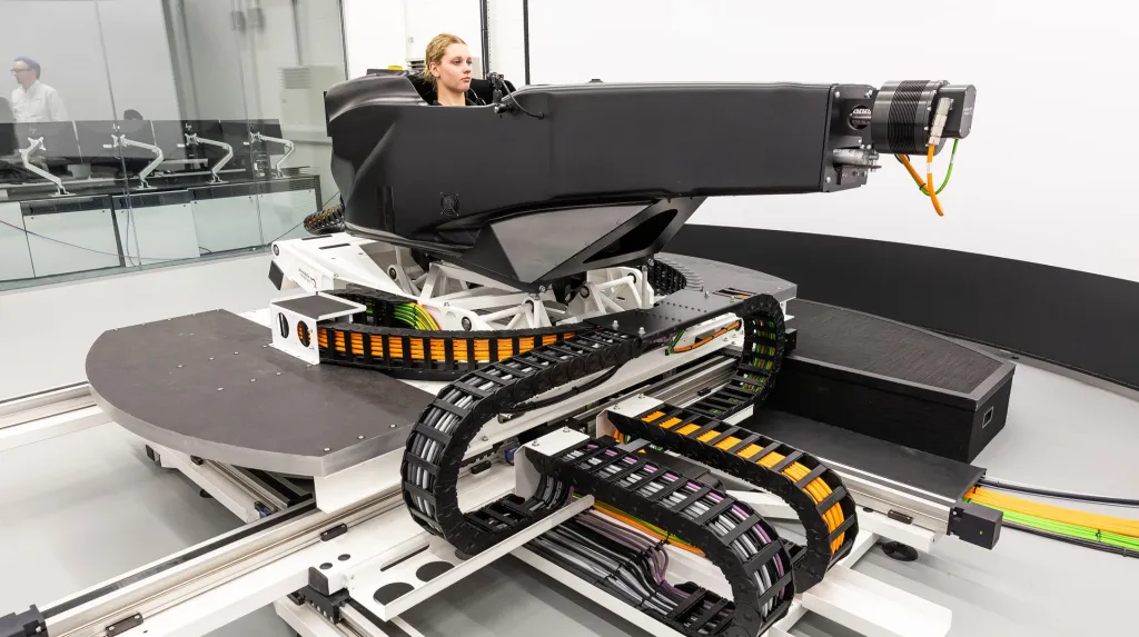 IAAPS integrates driver-in-the-loop simulator with 1,800kW test facility