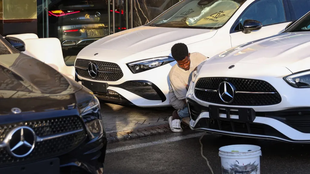 Iran conflict risks Middle East premium car demand