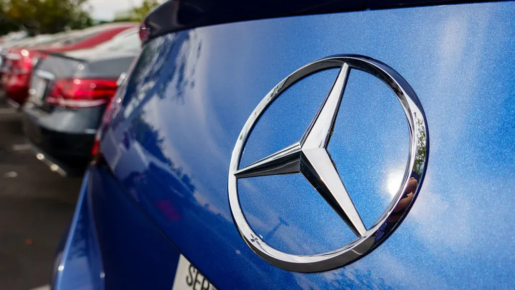US Senate advances China auto bill that could affect Mercedes-Benz