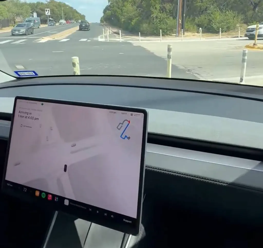 Unsupervised Tesla Robotaxi hits bollards in Austin
