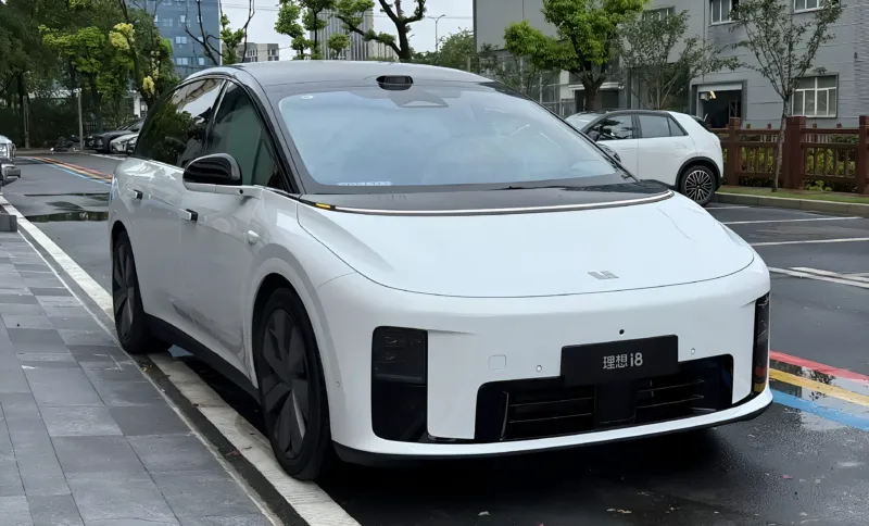 Onvo and Li Auto Executives Dispute Over i8 Smear Claim