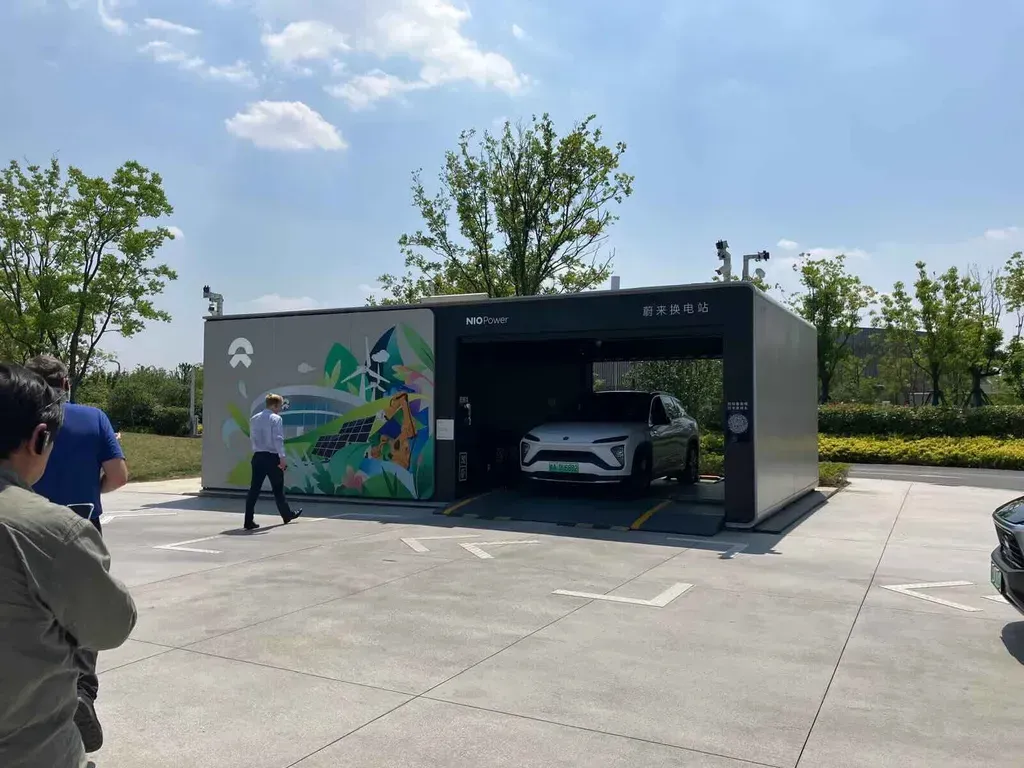 Sinopec and CATL to Establish 10,000 EV Battery Swap Stations