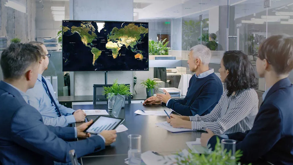 NavTV 2.0: Smart TV display for fleet monitoring